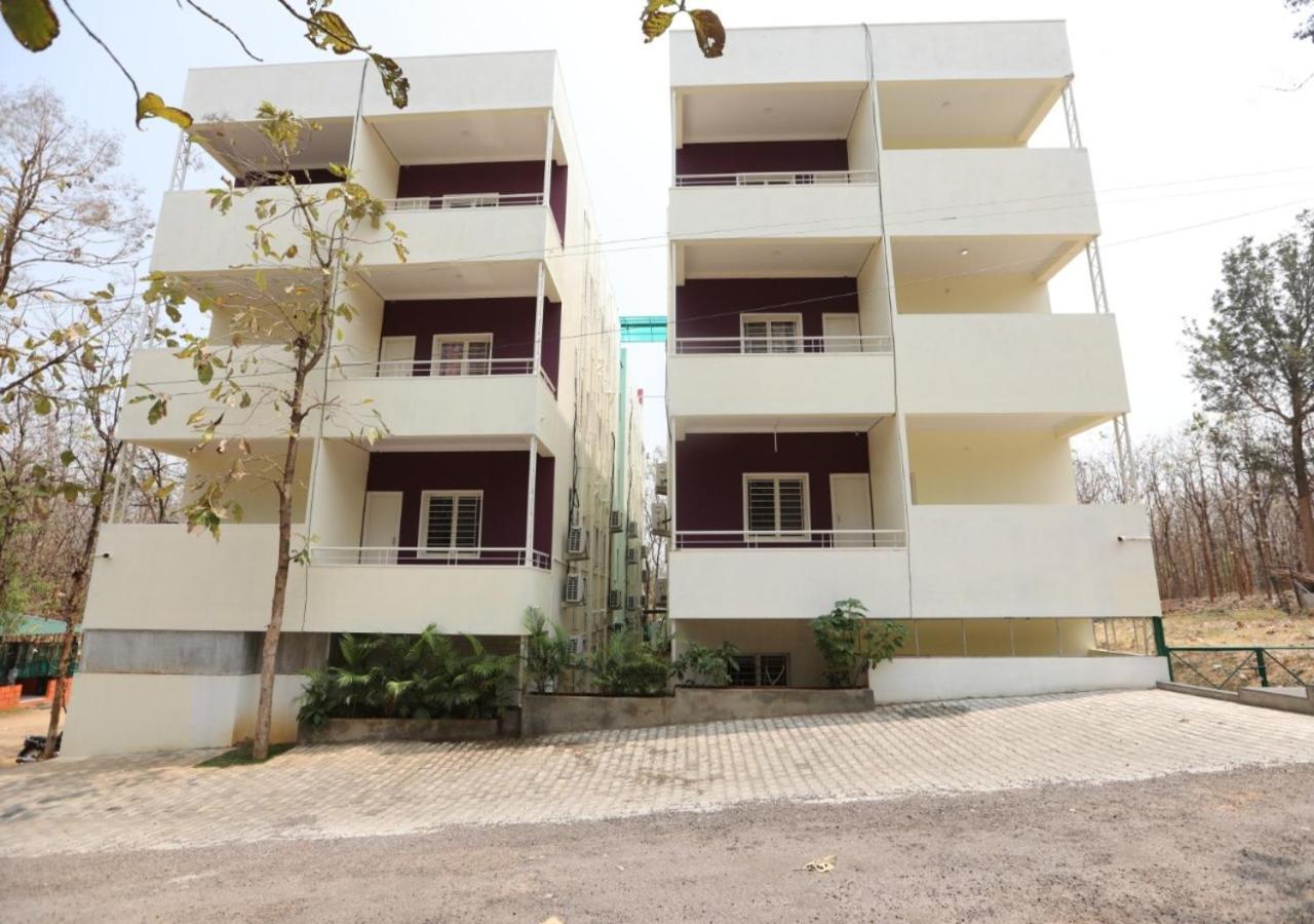 Hotel The Green Orchid Mysore Esterno foto