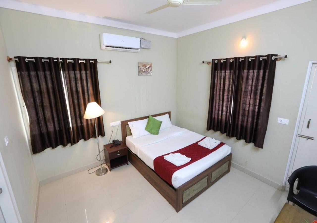 Hotel The Green Orchid Mysore Esterno foto